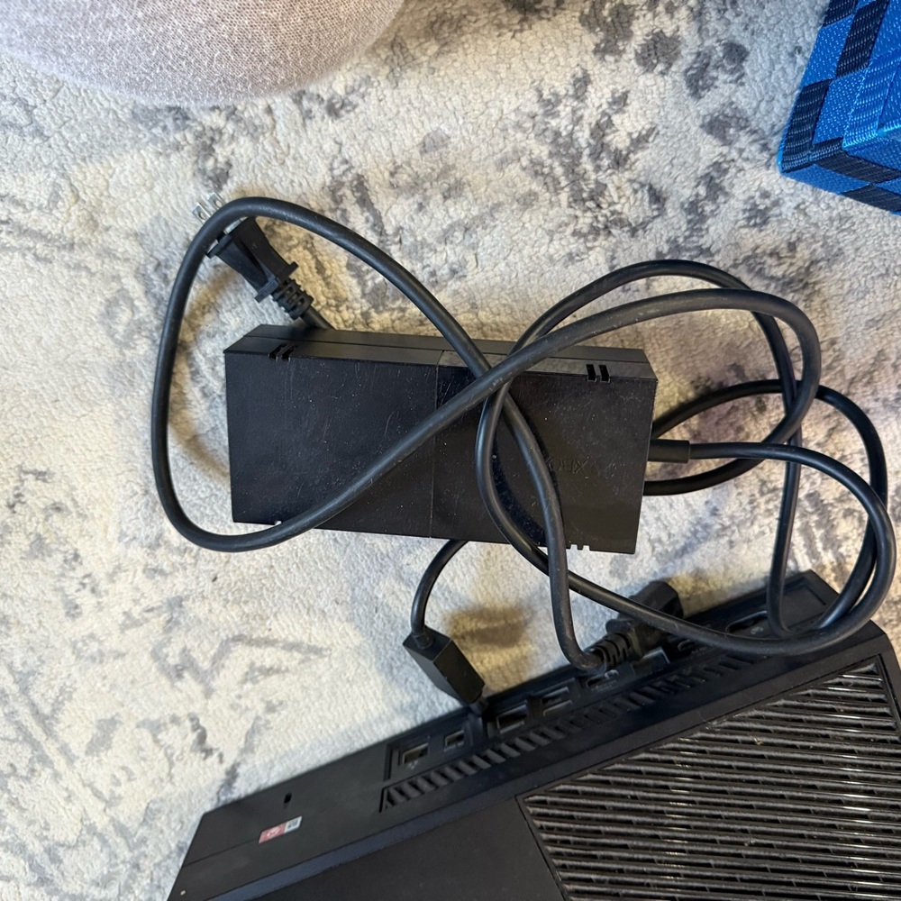 Xbox 360 - Picture 4 of 5